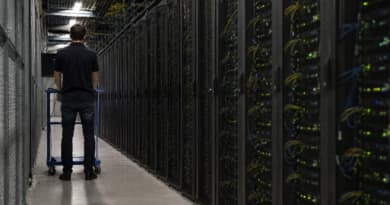 If AI Drives Unprecedented Economic Growth, These 2 S&P 500 Stocks Could Be Once-in-a-Decade Buys