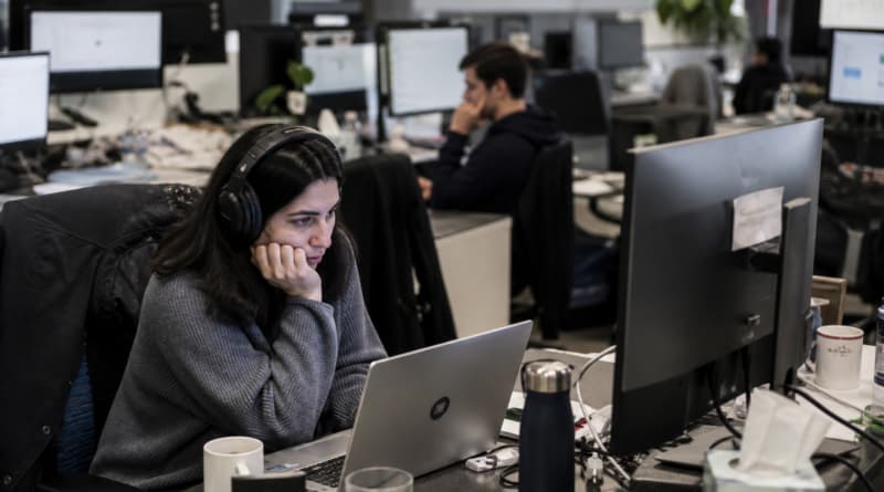 AI’s Hype, Dangers, and Resistance: Monthly Review’s Part III Turns Toward Media, Labor, and Power