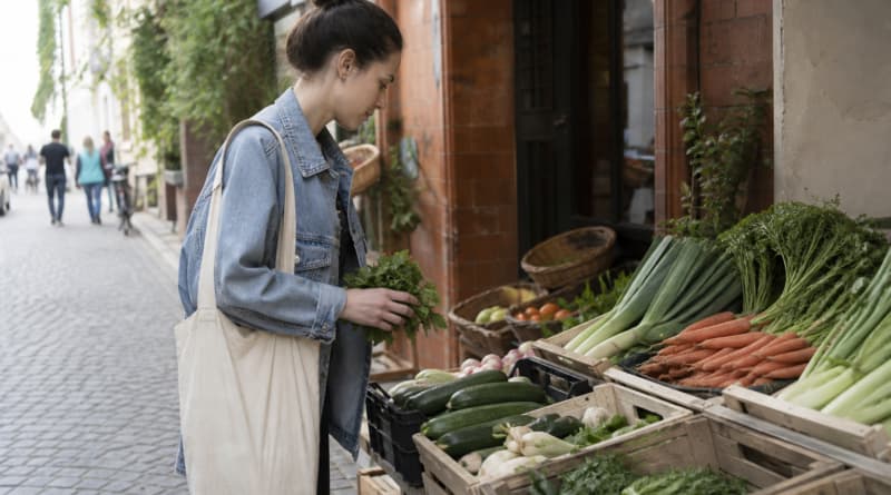 After 6 Months in Europe, an American Shares the 'Less Is More' Habits He's Bringing Home