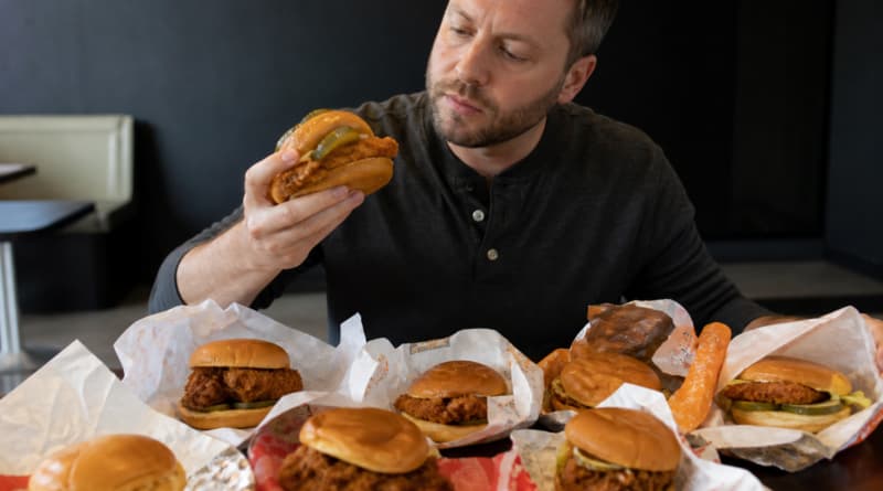 We Tasted 10 Fast-Food Chicken Sandwiches and One Crispy Contender Crushed the Competition