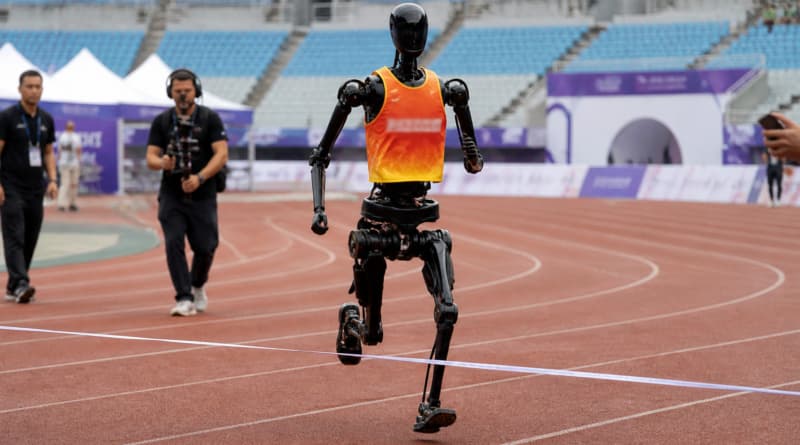 Chinese Humanoid Robot Outruns Usain Bolt's 100-Meter World Record