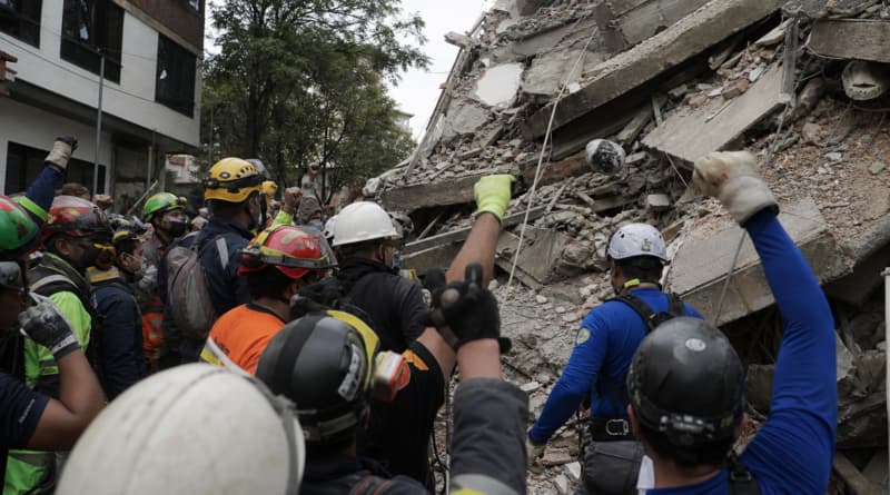 Colombia Earthquake: Rescuers Call for Silence to Detect Survivors as Survival Window Narrows