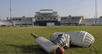 Cricket Legends to Pakistan’s PM: Ensure Imran Khan Gets Independent Medical Care