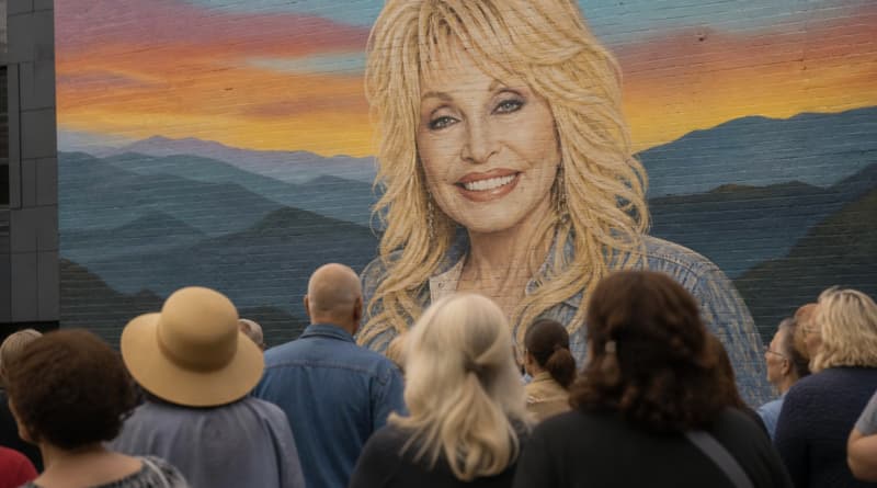 Dolly Parton Built a Better World, One Rhinestone and Song at a Time