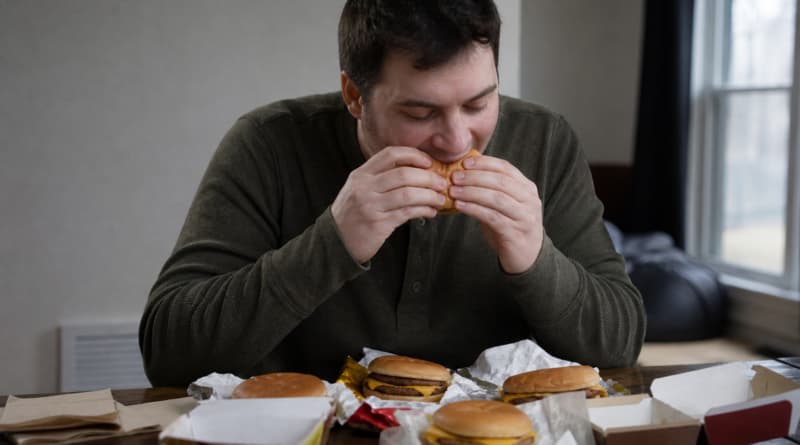 I Tried Cheeseburgers From 6 Fast Food Chains—One Was Easily The Best