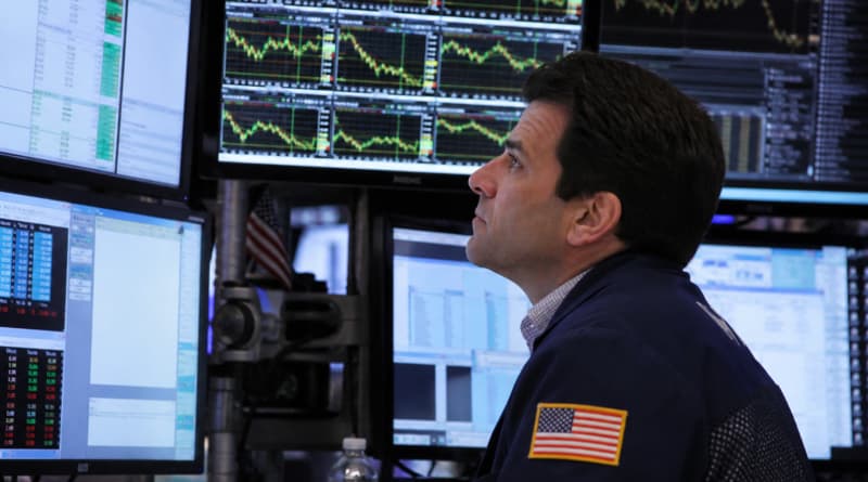 Markets Advance as Falling Oil and AI Optimism Offset Geopolitical Unease
