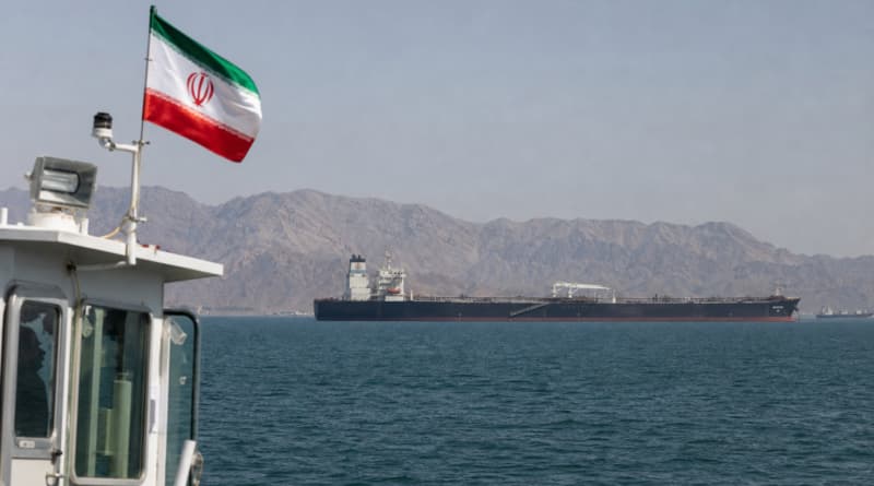Iran Allows Iraqi Oil Tankers to Navigate the Strategic Strait of Hormuz