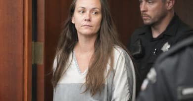 D.C. Judge Orders Release of Kentucky Woman Accused of World War II Memorial Vandalism