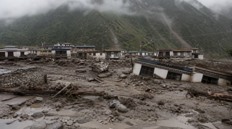 Nepal and Tibet Floods: More Than 350 Dead and 1,300 Missing as Mudslides Cut Off Mountain Communities