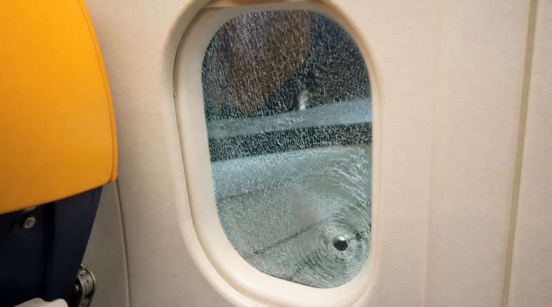 NTSB Probes Shattered Window Incident on Ryanair Aircraft