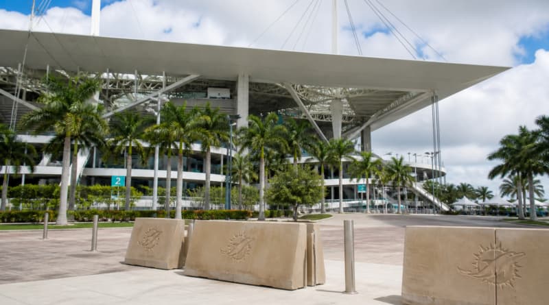 Skyscanner Lands Multi-Year Deal as Miami Dolphins’ First Official Travel Partner