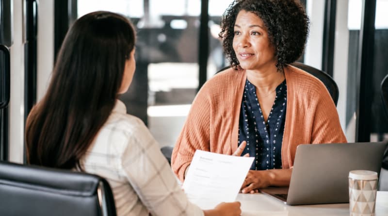 How to Beat the Hiring Robots: Standing Out When AI Reads Your Résumé