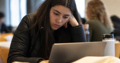Young Adults Growing Wary of AI as Job Displacement Fears Intensify