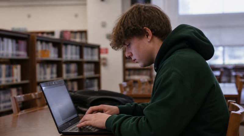 Dependency, Data Leaks, and Loneliness: What AI Is Really Doing to Students