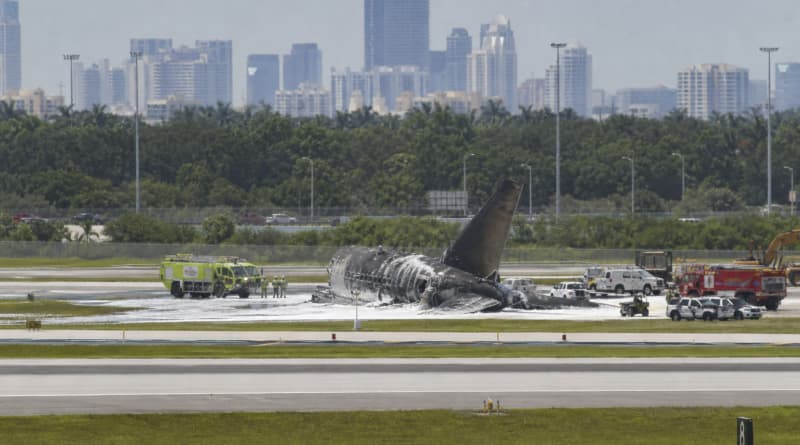 Cargo Plane Crash at Miami International Airport Kills 5, Snarling Labor Day Travel