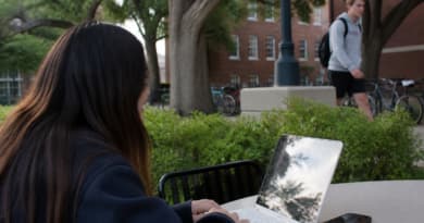 FSU Students Sound Off on AI Music After Tyga’s ‘$TARFACE’ Tanking