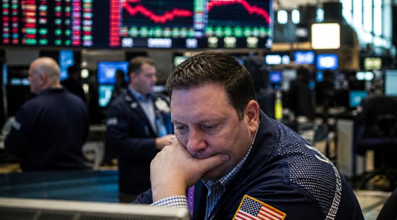 Global Shares Slide as AI Stocks Plunge on Calls to Slow Industry Expansion