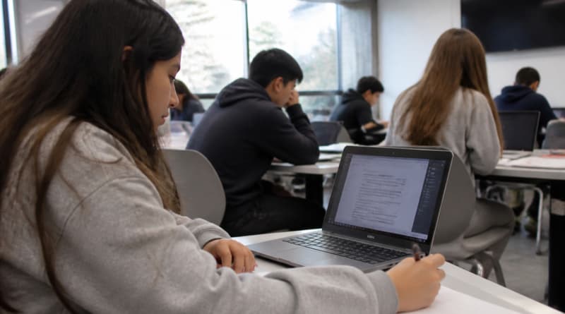 LAUSD Weighs Potential Ban on AI in Classrooms as New Committee Takes Shape