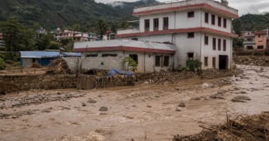 Nepal Flood Death Toll Surpasses 1,100 as Missing Tourists Re-establish Contact