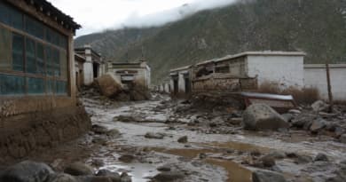 Tibet Flood Crisis: Rescue Operations Stalled at the Remote ‘Roof of the World’