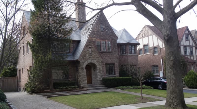Donald Trump’s Childhood Home in Queens Sells for $2 Million