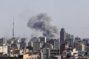 U.S. and Iran Trade Military Strikes After Ceasefire Talks Collapse, Region on Edge