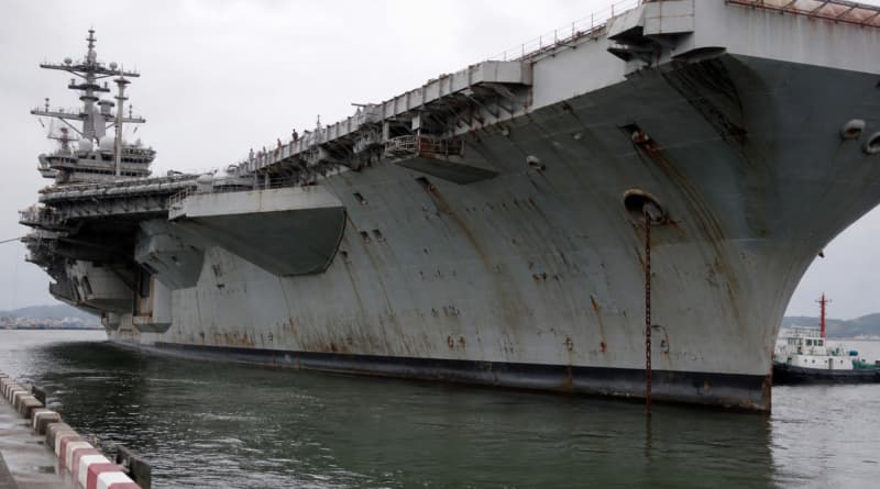 Rust-Streaked USS Abraham Lincoln Draws Scrutiny After Docking in Thailand