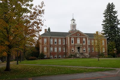 Willamette University Joins National Ranks in U.S. News & World Report Classification Shift